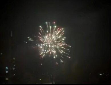 У Києві чоловік запустив салют, аби справити враження на дівчину