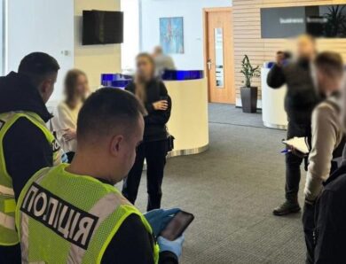 У Києві ліквідували масштабну схему легалізації іноземців