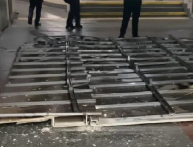 У Києві обвалилась стеля на одній із станцій метро