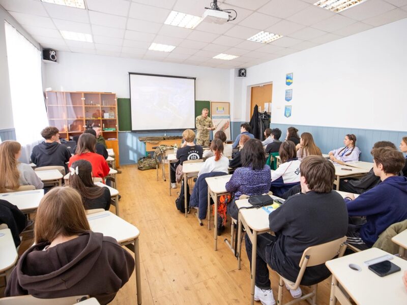 У Києві понад 40% школярів повернулися до очного навчання – КМДА