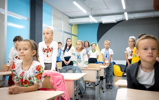 У Києві тимчасово об&rsquo;єднають школи та дитсадки