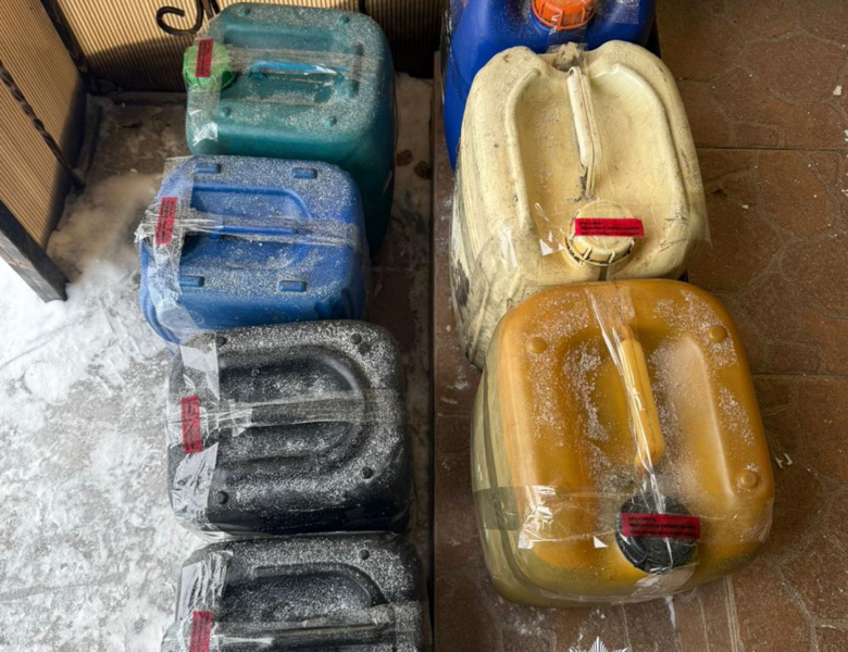 У Києві викрито працівників локомотивного депо, які крали пальне