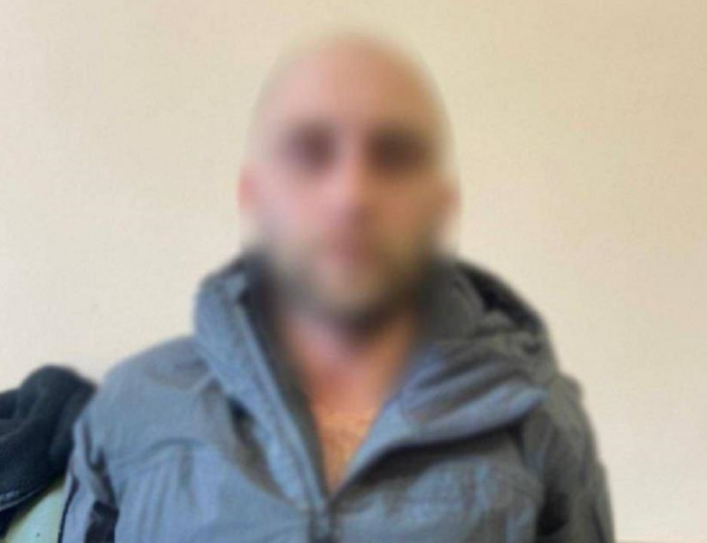 У Києві затримали іноземця, який в готелі побив чоловіка до втрати ока