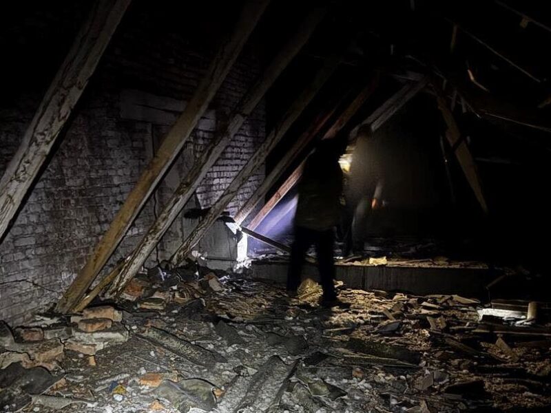 У Новгород-Сіверському росіяни знищили будівлю РДА