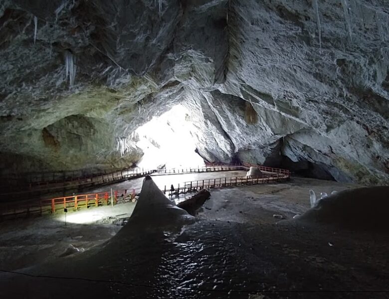 У печері Румунії знайшли бактерію, стійку до десяти сучасних антибіотиків