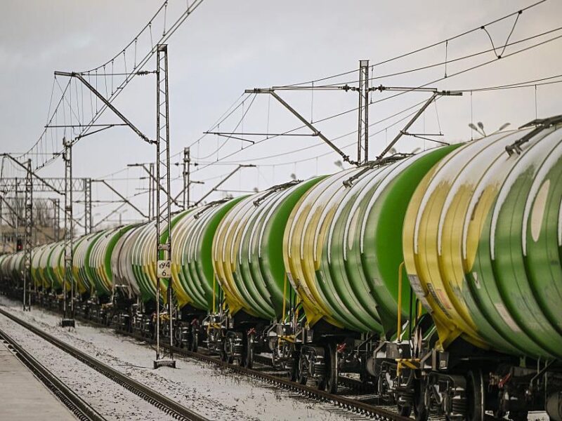 У Польщі диверсант спробував пустити під укіс потяг з паливом для України