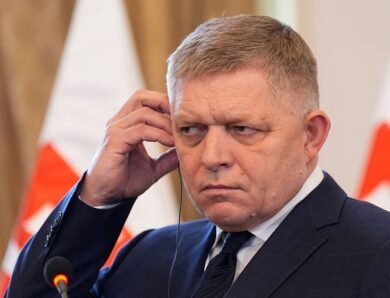 У Словаччині заявили, що Фіцо погрожує Україні за наказом РФ