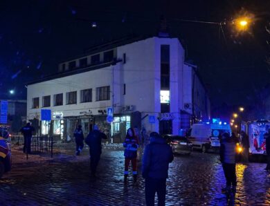 У центрі Львова прогриміли вибухи