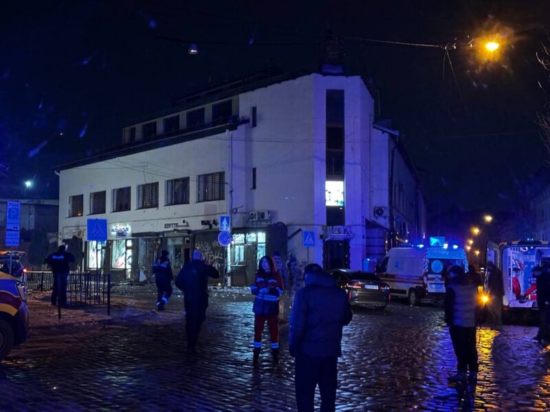 У центрі Львова прогриміли вибухи