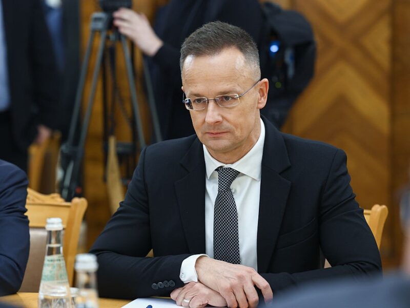 Угорщина продовжить постачати електроенергію Україні – Сіярто