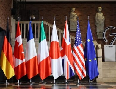 Україна отримала $690 млн від Японії та Канади