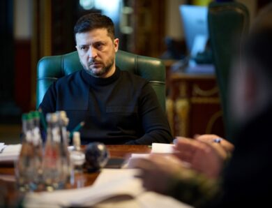 Україна продовжила санкції проти Фірташа і Козака