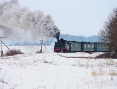 Укрзалізниця попередила про зміни в русі поїздів