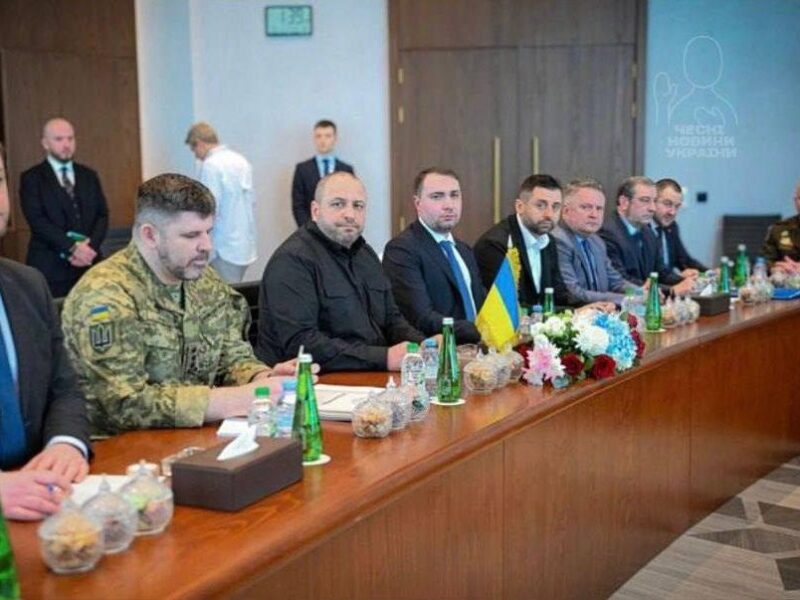 Умєров розповів подробиці переговорів в Абу-Дабі