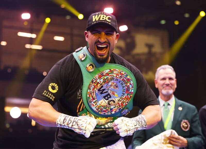 Усик не в планах: промоутер назвав наступний крок Кабаєла