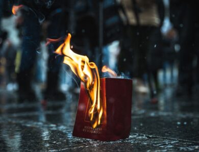 В Абхазії домоглися скасування видачі паспортів РФ