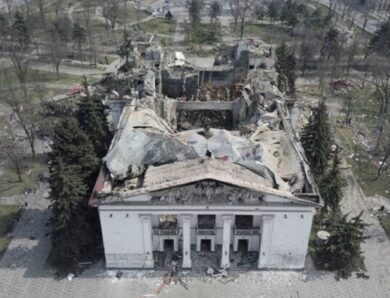 В Маріуполі росіяни знищують масові поховання загиблих у 2022 році – ЦПД