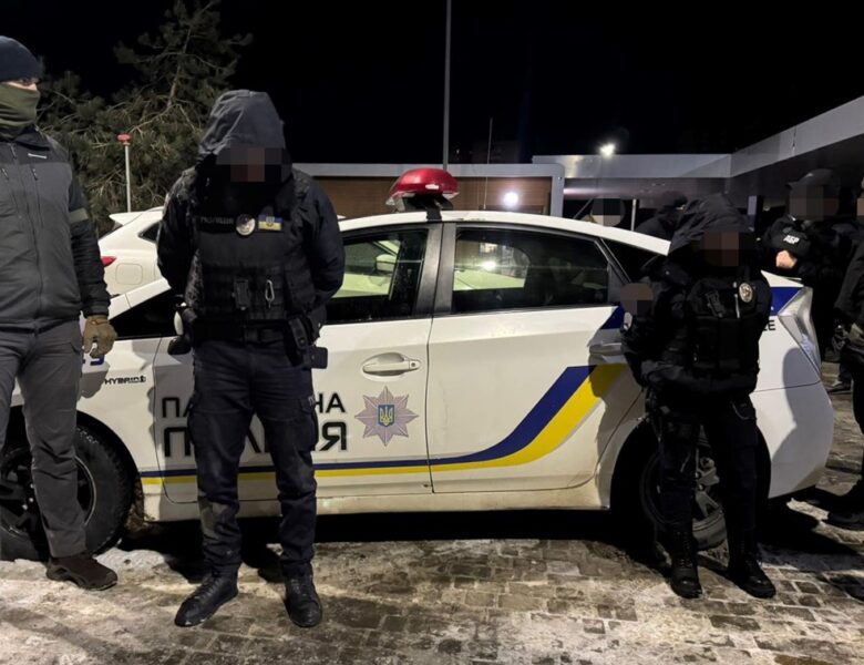 В Одесі затримано правоохоронців, що шантажували водіїв доставленням у ТЦК