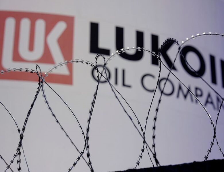 В Росії частково зняли заборону на експорт бензину