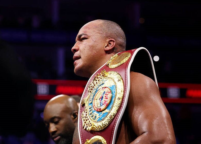 Важковаговики Вордлі та Дюбуа зустрінуться на рингу 9 травня