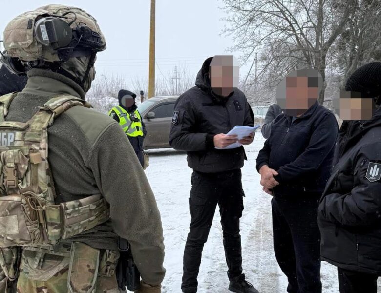 Викрито чергову схему переправлення ухилянтів через кордон