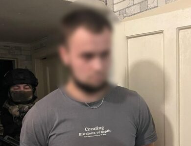 Викрито угруповання, яке “вивозило” військових із місць служби