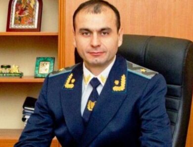 Власник села, літака та 6,5 мільйона доларів готівкою з БЕБ звільнили полтавського очільника Олега Пахніца