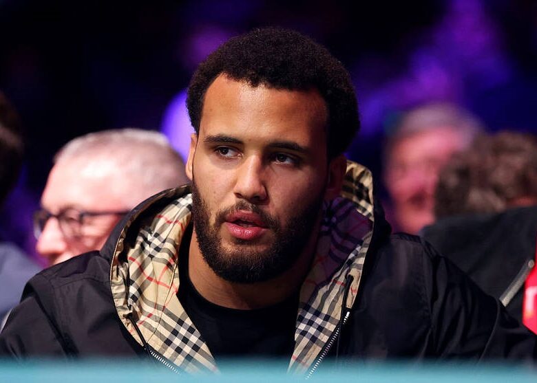 Вордлі чи Дюбуа? Ітаума передбачив результат британського протистояння