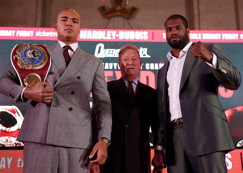 Вордлі виставив Дюбуа кулак, а той спасував