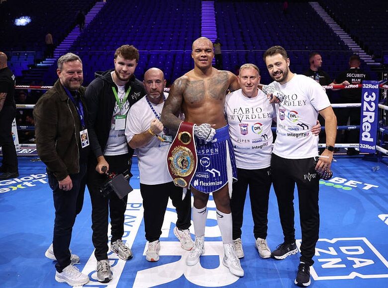 Вордлі згадав про Усика напередодні бою з Дюбуа