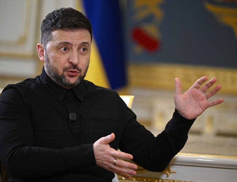 Зеленський емоційно звернувся до країн, які купують нафту в РФ