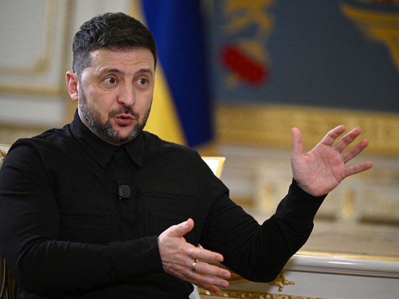 Зеленський емоційно звернувся до країн, які купують нафту в РФ