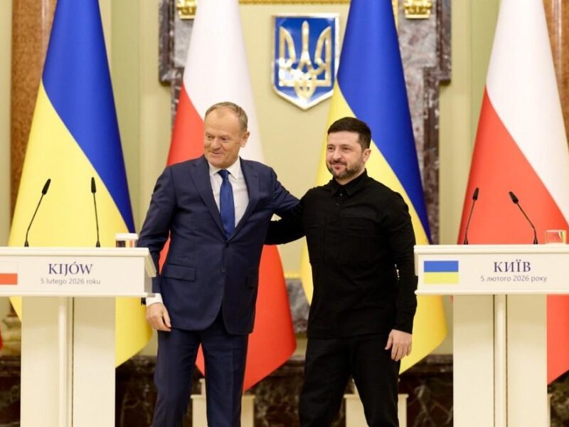 Зеленський озвучив теми переговорів з Туском