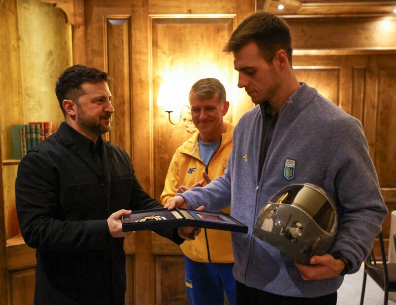 Зеленський зустрівся із Гераскевичам і вручив йому орден