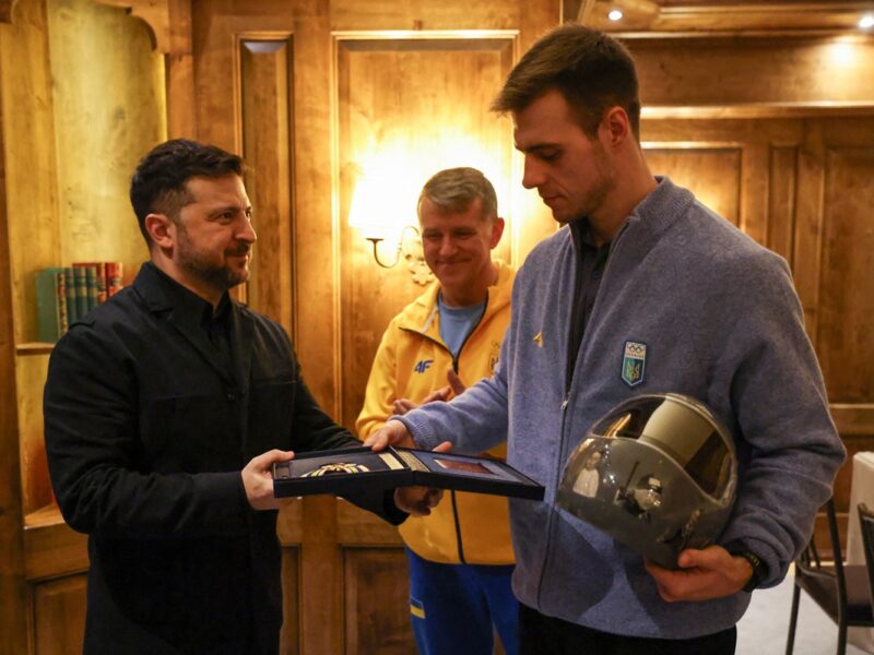 Зеленський зустрівся із Гераскевичам і вручив йому орден