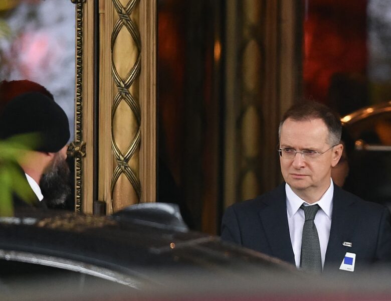 Зустріч після переговорів. Розмова України та РФ