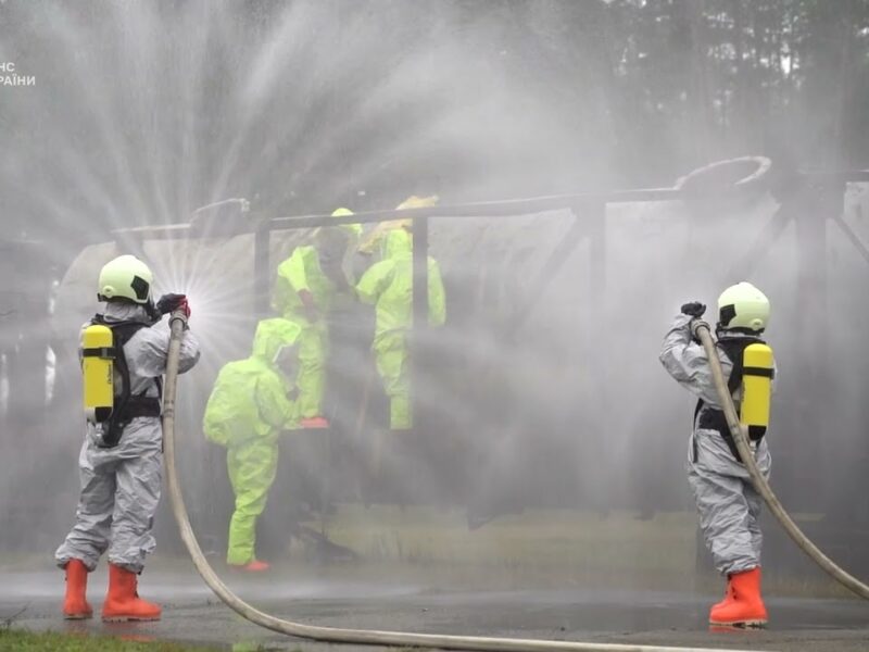 Сила, витривалість, холодний розум, чіткі рішення та постійна виснажлива підготовка команди.
