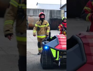 Масштабна пожежа у столиці: 2 000 кв.м у вогні