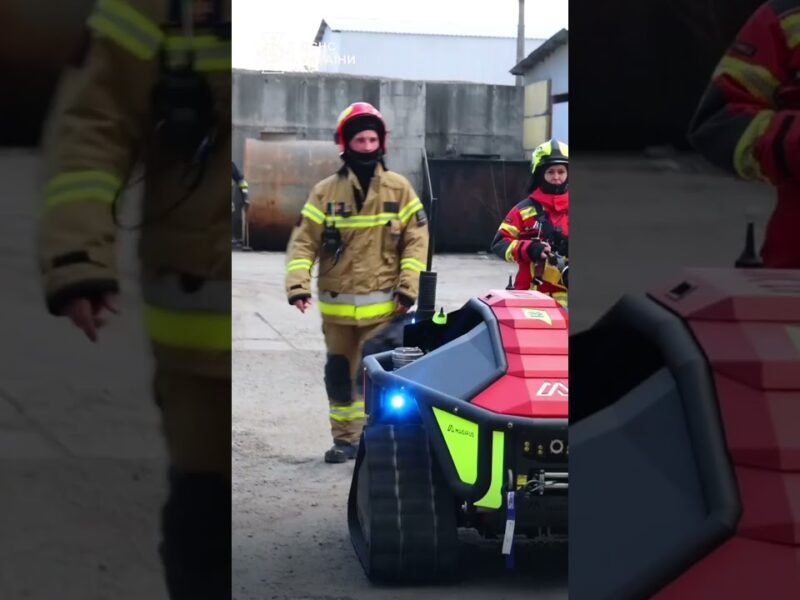 Масштабна пожежа у столиці: 2 000 кв.м у вогні