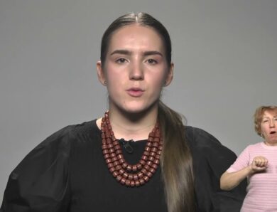 Хто має складати іспит на рівень володіння державною мовою