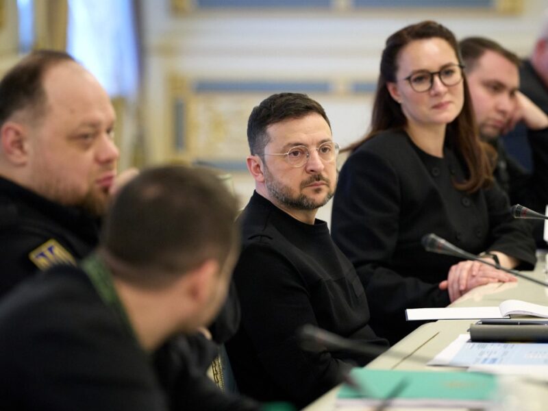 Брифінг Володимира Зеленського і членів Кабміну й Верховної Ради за підсумками спільної наради