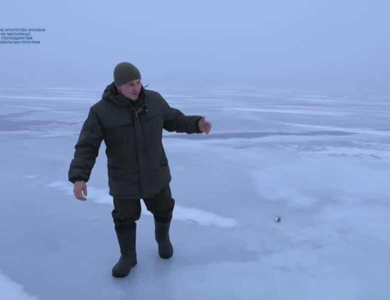 Оперативники Держрибагентства провели зимовий рейд кригою Кам’янського водосховища