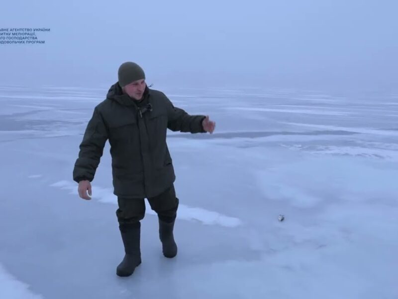 Оперативники Держрибагентства провели зимовий рейд кригою Кам’янського водосховища