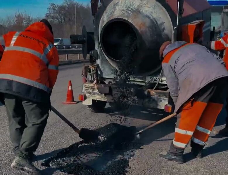 Юлія Свириденко: 155 тис. м2  автошляхів відремонтували за тиждень