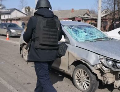 росіяни завдали прицільного удару БпЛА по проїзній частині однієї з вулиць Сум