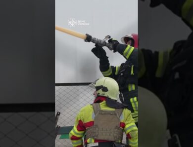 Суми: Ліквідація пожежі під загрозою повторного удару