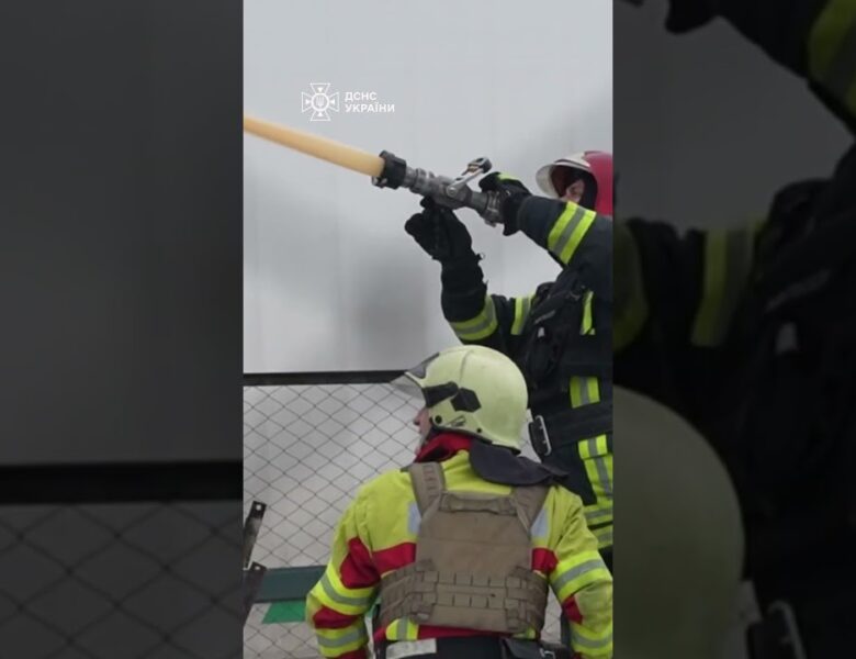 Суми: Ліквідація пожежі під загрозою повторного удару