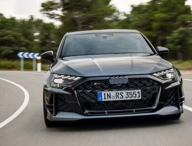 Audi представила лімітований RS3 на ювілей знаменитого двигуна бренду
