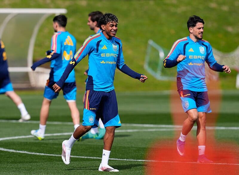 Барселона висунула прохання збірній Іспанії щодо Ямаля