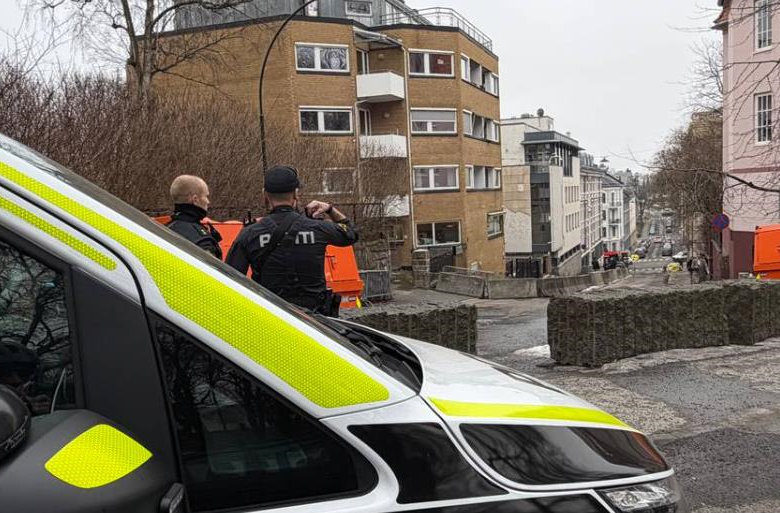 Біля синагоги в Осло затримали двох чоловіків зі зброєю